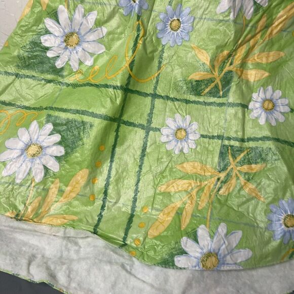 Vintage Round Table Cloth - Picture 2 of 5